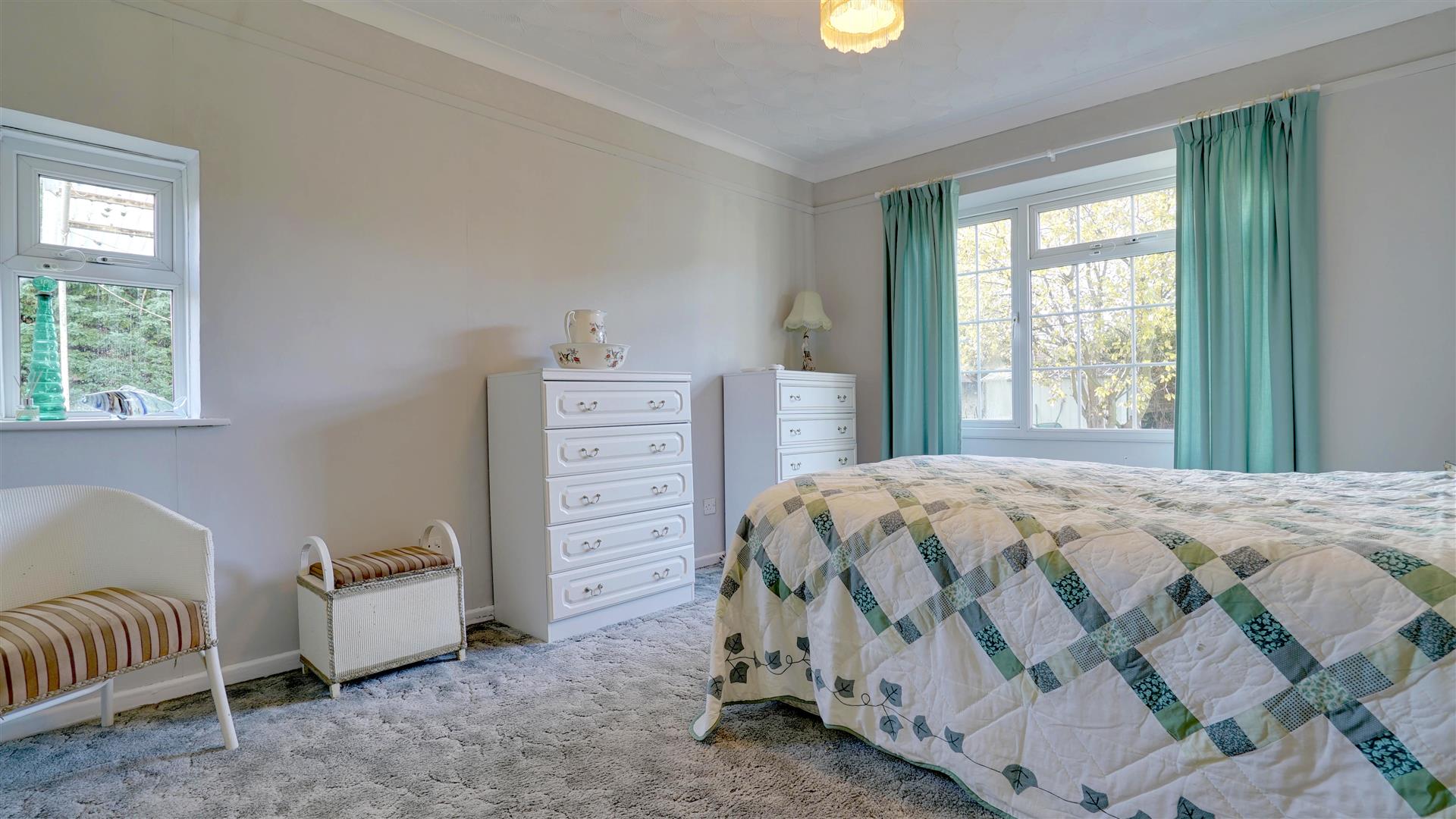 Master Bedroom_1.jpg